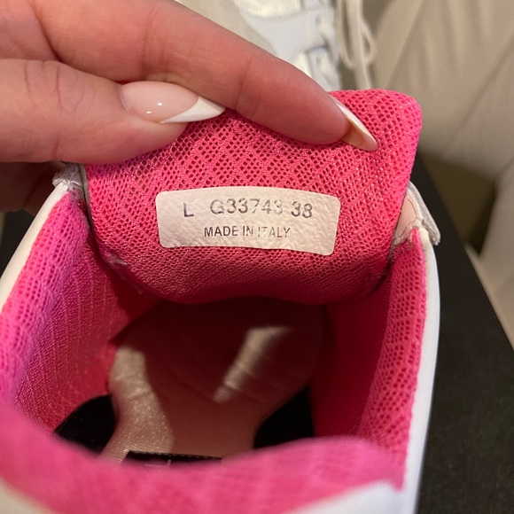 Chanel 18P Sneakers w/ Neon Pink lining - Picture 7 of 10